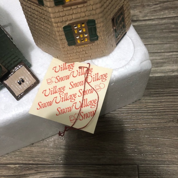 🎄Department 56 🎄The Original Snow Village “Home Sweet Home “ House & Windmill - Picture 5 of 10